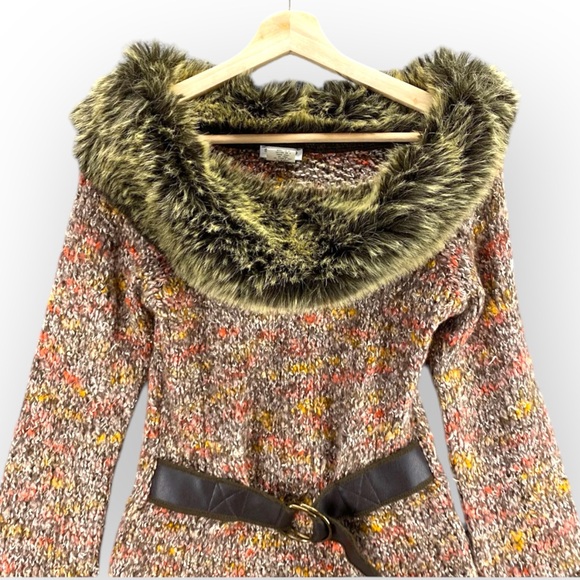 🇫🇷 Vtg Sharagano Paris Brown Faux Fur Collar Belted Wool Blend Sweater | M - Picture 7 of 11